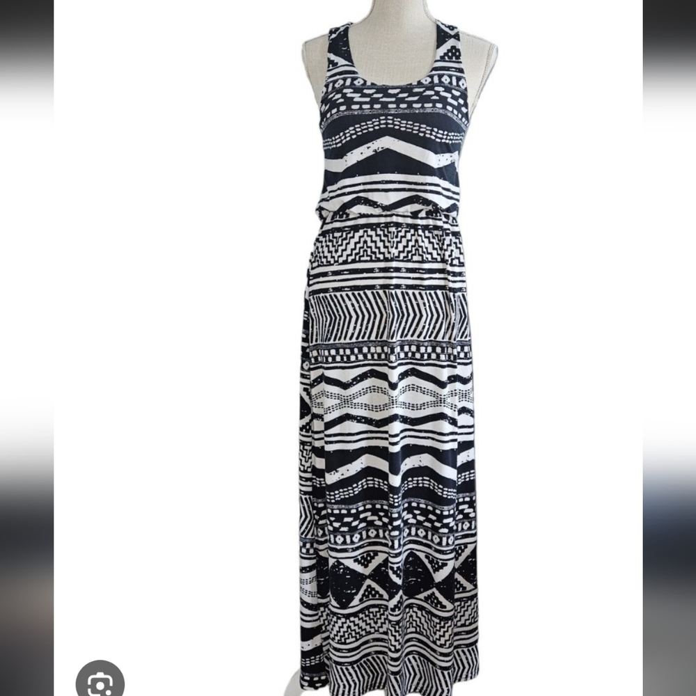 -Derek Heart Navy and White Halter Razor Back Aztec Print Maxi Dress NWT